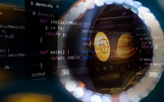 泽州 api php源码,下载的php源码怎么运行呢？